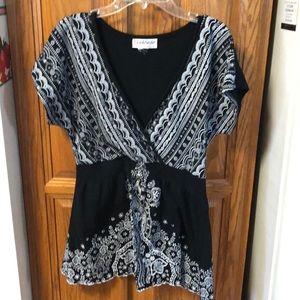 Cross neck black tunic